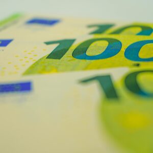 Fake 100 euro banknotes